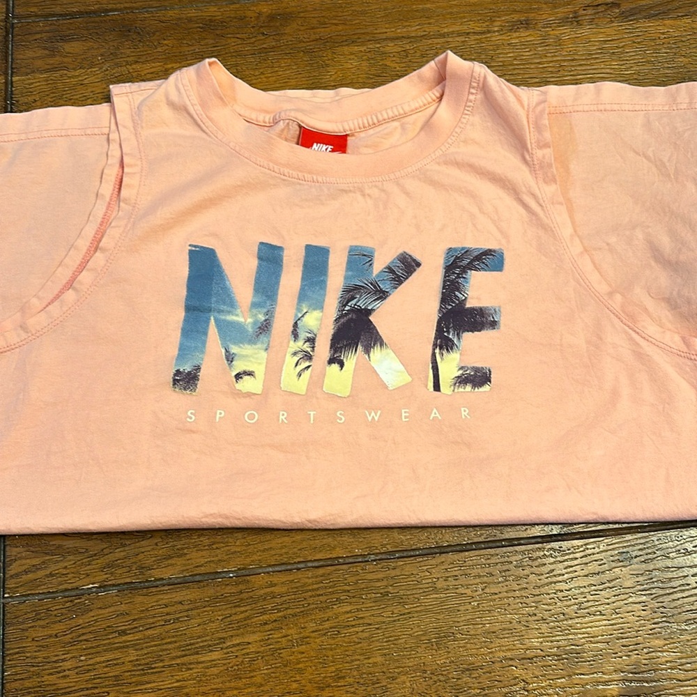 Nike woman’s athletic tank top. Size :Large peach color
